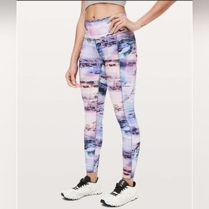 Lululemon Fast & Free 7/8 Tight II *Nulux 25"Sunrise Silhouette Multi